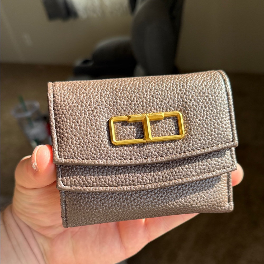Tahari Brown Leather Women's Wallet